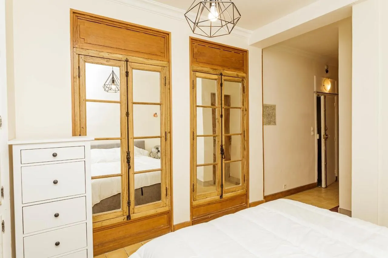 Charming With Terrace In The Heart Of The 17Th Apartment Paris