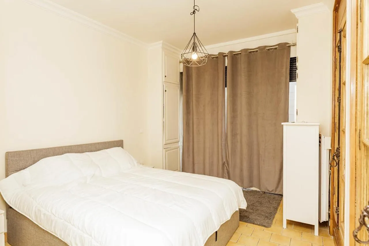 Charming With Terrace In The Heart Of The 17Th Apartment Paris